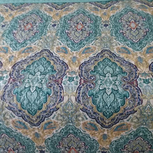 Other - Queen Reversible Comforter